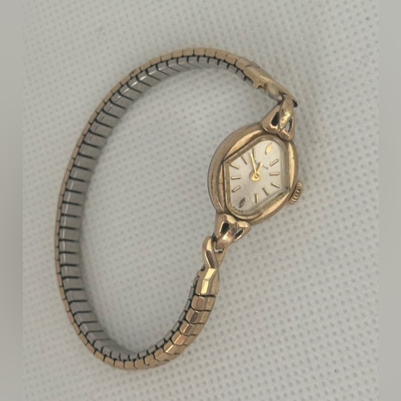 Vintage 1967 Bulova Small Dainty Ladies Watch M7 10K RGP Bezel Mechanical AS-IS main image 7